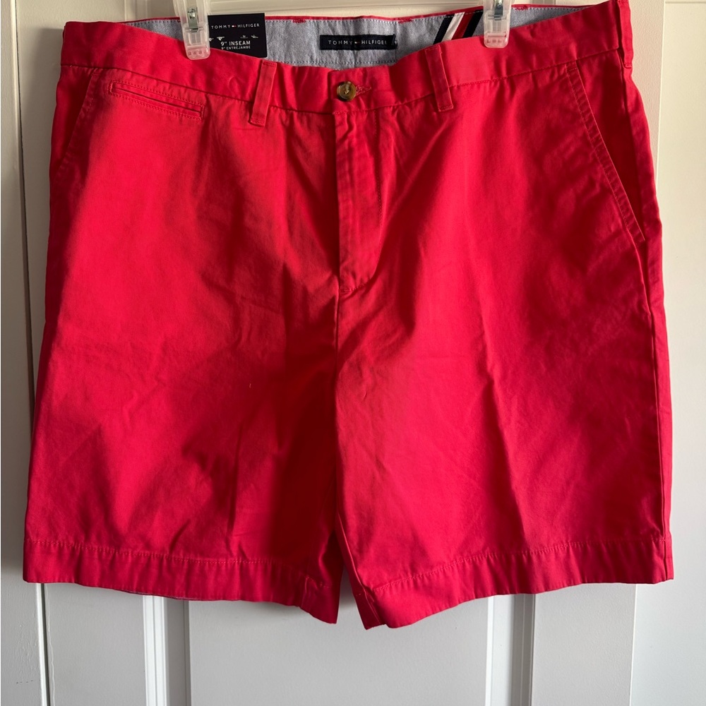 Tommy Hilfiger Men's Bright Fuchsia Flat Front Shorts